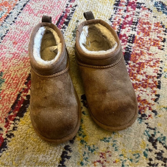 Cozy classic ultra mini toddler size 13 - Picture 2 of 6